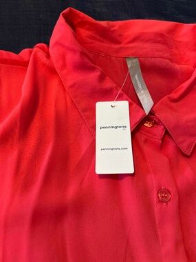 TUNIC, LIGHT POLYESTER, RED, SIZE 4X, LONG ROLL UP SLEEVES WITH BUTTON CUFFS,